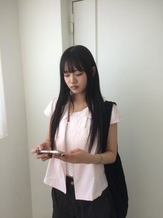 Light pink cap, round collar, double-button, cut-out short-sleeve shirt