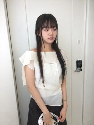 Off-side Button Delicate Fit Blouse