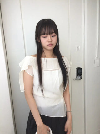 Off-side Button Delicate Fit Blouse