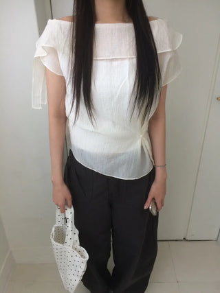 Off-side Button Delicate Fit Blouse