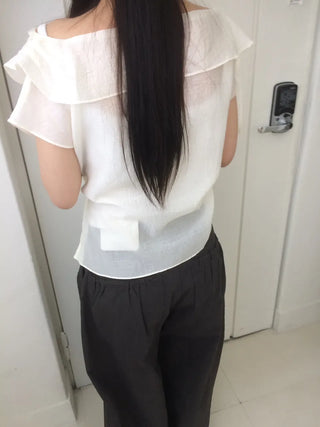 Off-side Button Delicate Fit Blouse