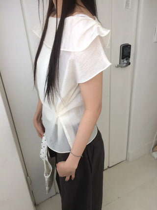 Off-side Button Delicate Fit Blouse