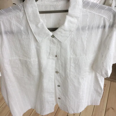 Embroidered Vintage Semi-Crop Collared Short Sleeve Shirt