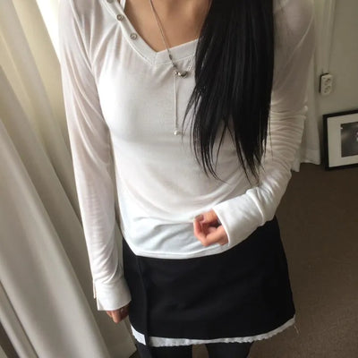 V-neck Studded Halter Stretch Long-sleeve T-shirt
