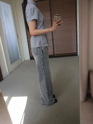 Grey mid-low rise wide-wash denim
