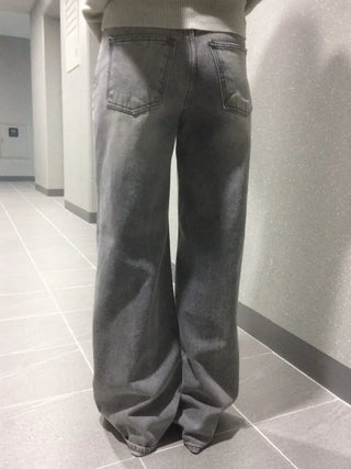 Grey mid-low rise wide-wash denim