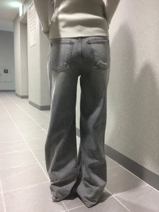 Grey mid-low rise wide-wash denim