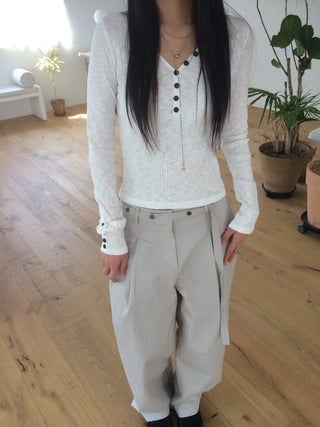 Ribbed V-neck Button Detail Delicate Long Sleeve T-shirt