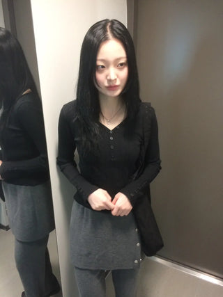 Ribbed V-neck Button Detail Delicate Long Sleeve T-shirt