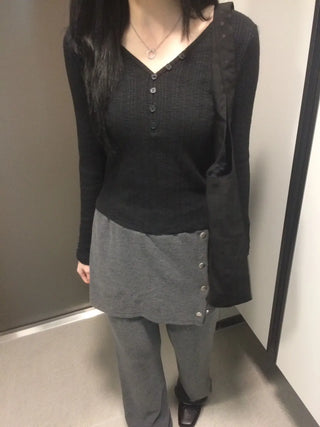 Ribbed V-neck Button Detail Delicate Long Sleeve T-shirt