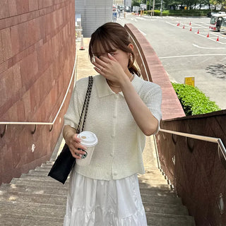 Short-sleeved knit shirt
