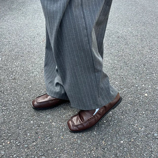 Pleated loafers