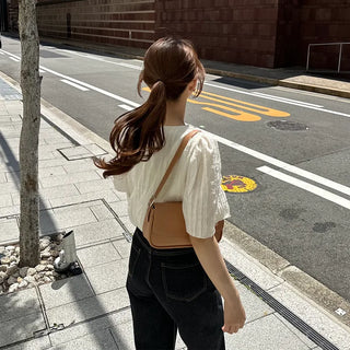 Frill wave blouse