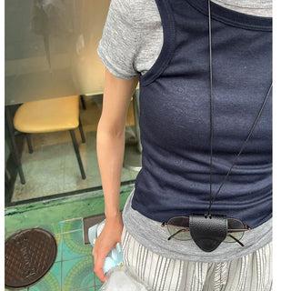 Triangle Glasses Holder