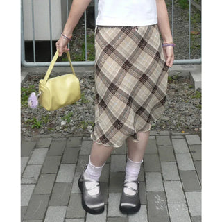 Square shoulder bag