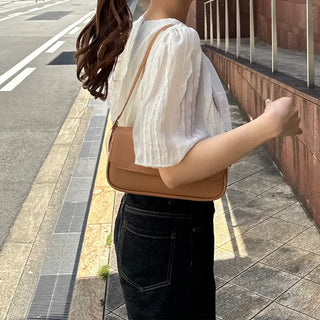 Frill wave blouse