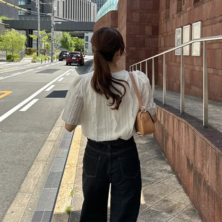 Frill wave blouse