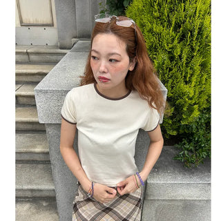 Two-tone block ringer neck T-shirt