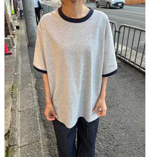 Retro-colored ringer neck T-shirt