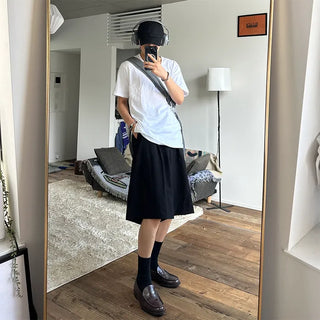 Simple U-neck T-shirt