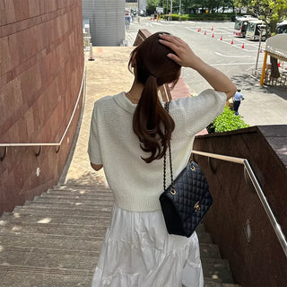Short-sleeved knit shirt