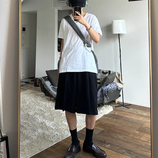 Simple U-neck T-shirt