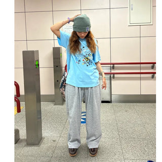 Wide sweatpants