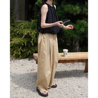 One-tuck banded cotton pants