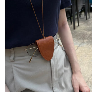 Triangle Glasses Holder