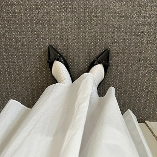 Enamel stiletto heel ribbon flat shoes