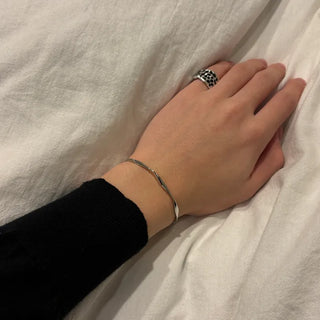Chic Wave Bracelet