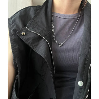Chain design buckle necklace