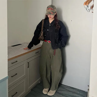 Seam-detailed khaki pants