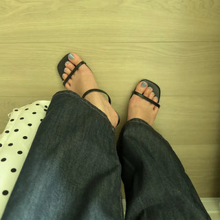 Strap sandals