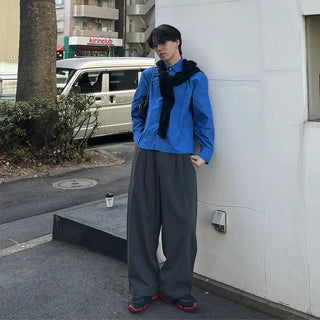 Twill two-pleat volume slacks