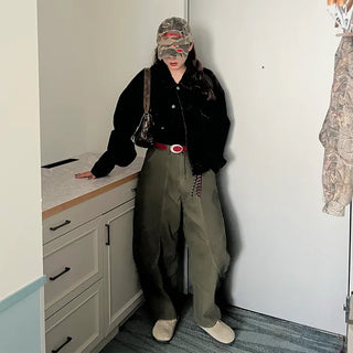 Seam-detailed khaki pants