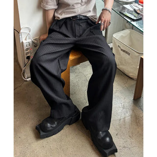 Waist buckle striped pants
