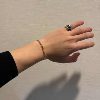 Chic Wave Bracelet