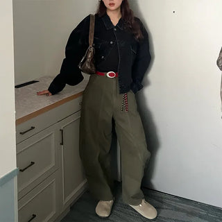 Seam-detailed khaki pants