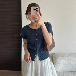 Half-sleeve knit cardigan