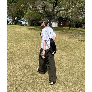 (Unisex) Wide Knee Tuck Cargo Pants