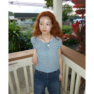 Checked round blouse