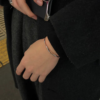 Chic Wave Bracelet