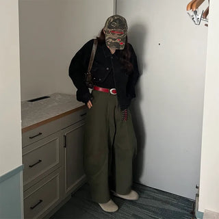 Seam-detailed khaki pants