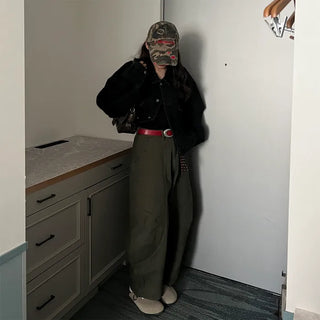 Seam-detailed khaki pants