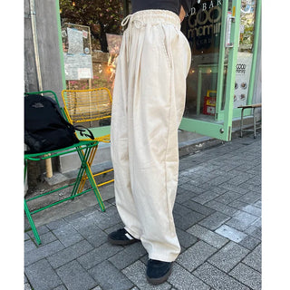 Daily Linen Two-Pleat Pants