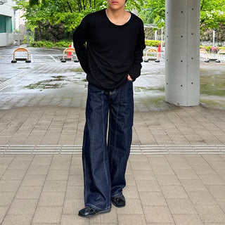 Curved stitch denim