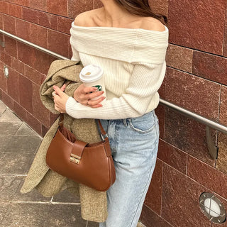 Off-shoulder knit