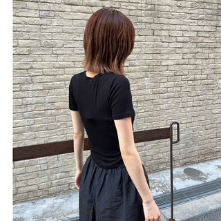 Round-cut cropped T-shirt