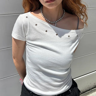 Bold pearl necklace